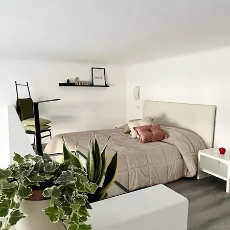 Aura Pacinotti Loft شقة